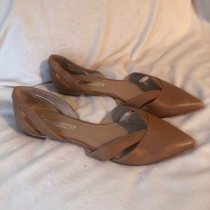 AUDREY BROOKE FLAT SHOES
